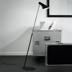 állítható