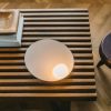 Vibia Musa 7402 LED asztali lámpa fekvő