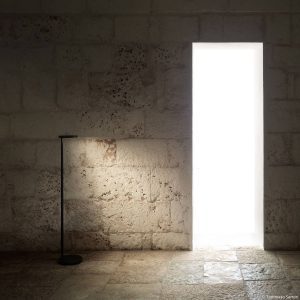 FLOS Oblique Floor LED állólámpa 927 USB antracit