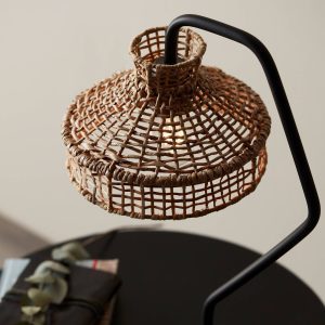 PR Home Loft asztali világítás rattan búrával