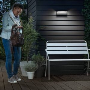 Philips myGarden Bustan fali lámpa érzékelő 4 000K