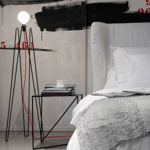 GRUPA Model M2 LED állólámpa fekete