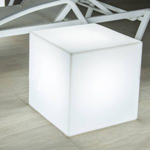 Newgarden Cuby LED-es napelemes lámpa