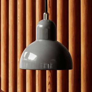 FRITZ HANSEN Kaiser Idell 6722-P Fényes palatábla