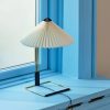 HAY Matin 300 LED-es pliszírozott asztali lámpa