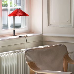 HAY Matin 380 LED-es pliszírozott asztali lámpa