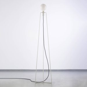 GRUPA Model M3 LED állólámpa fehér
