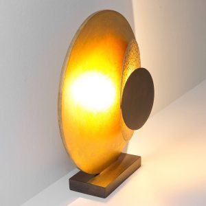 magassága 43 cm