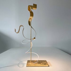 Knikerboker Curve LED asztali lámpa