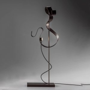 Knikerboker Curve LED asztali lámpa