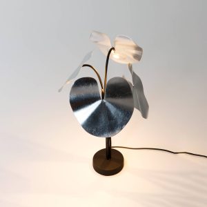LED asztali világítás Controversia