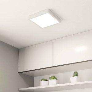 LED mennyezeti lámpa Fueva 5 IP44 3000K fehér 21x21cm